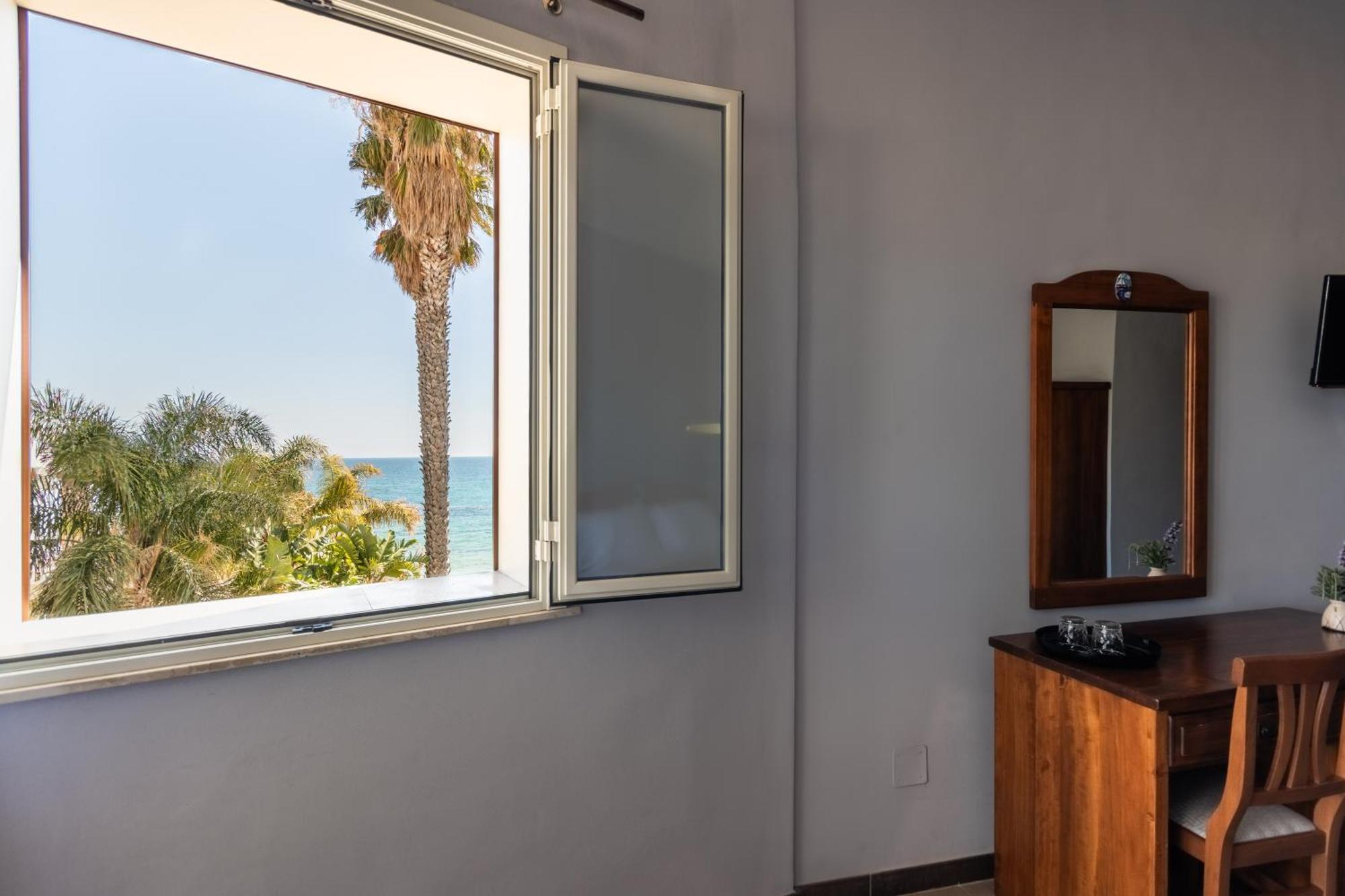 B&B La Terrazza Sul Mare Avola Dış mekan fotoğraf